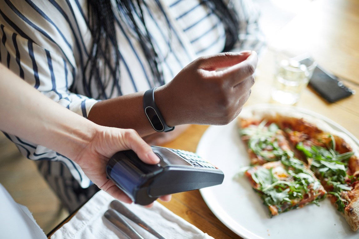 How an Updated Point-of-Sale System Can Improve Restaurant Operations